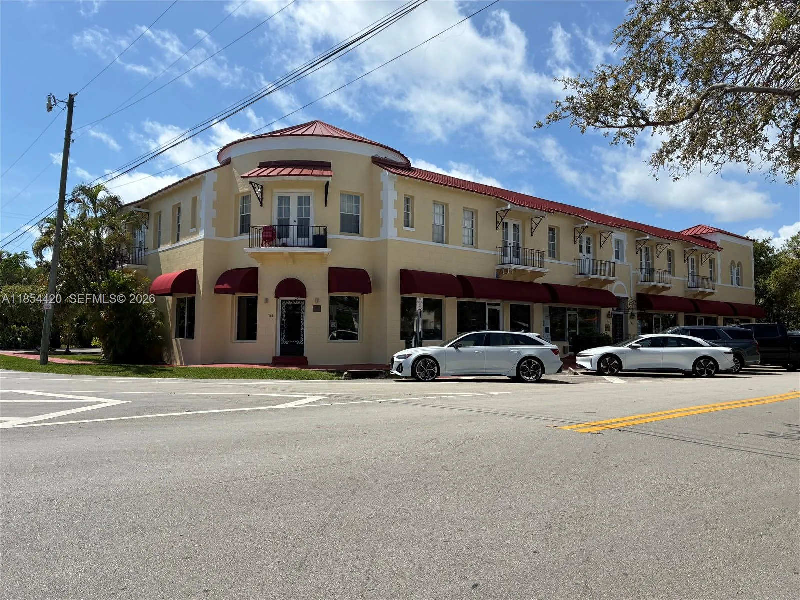 710 W 51st St, Miami Beach, FL 33140 photo 4
