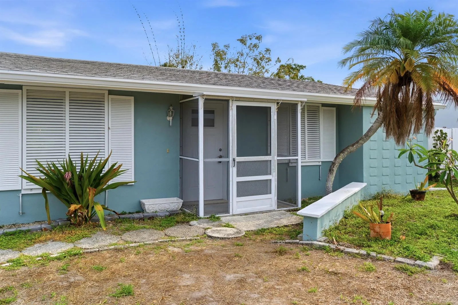 1032 Winsome Road, FL 33903 photo 4