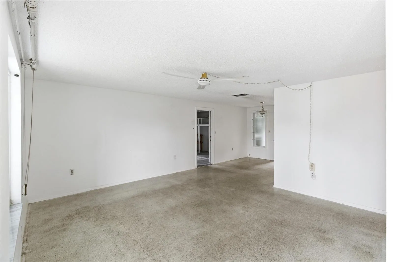 1032 Winsome Road, FL 33903 photo 5