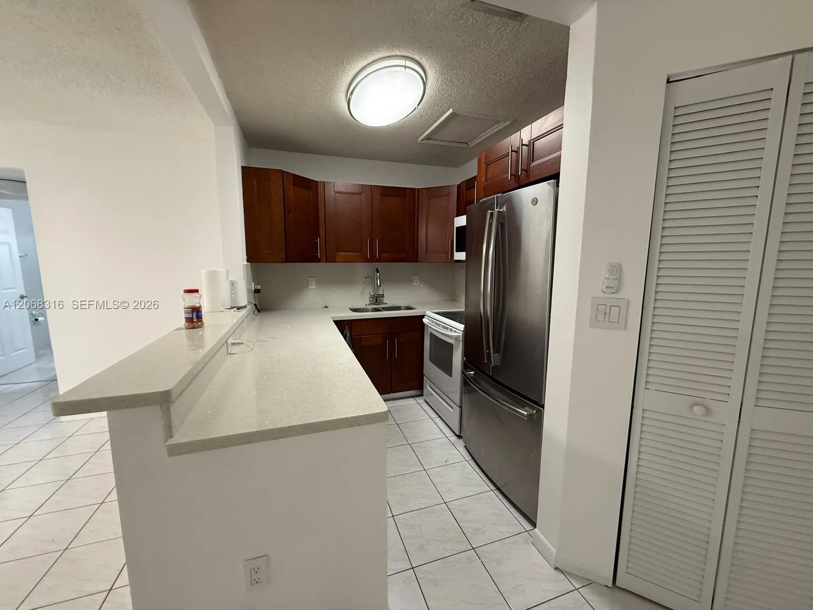 6540 W 26th Dr # 24-60, Hialeah, FL 33016 photo 2