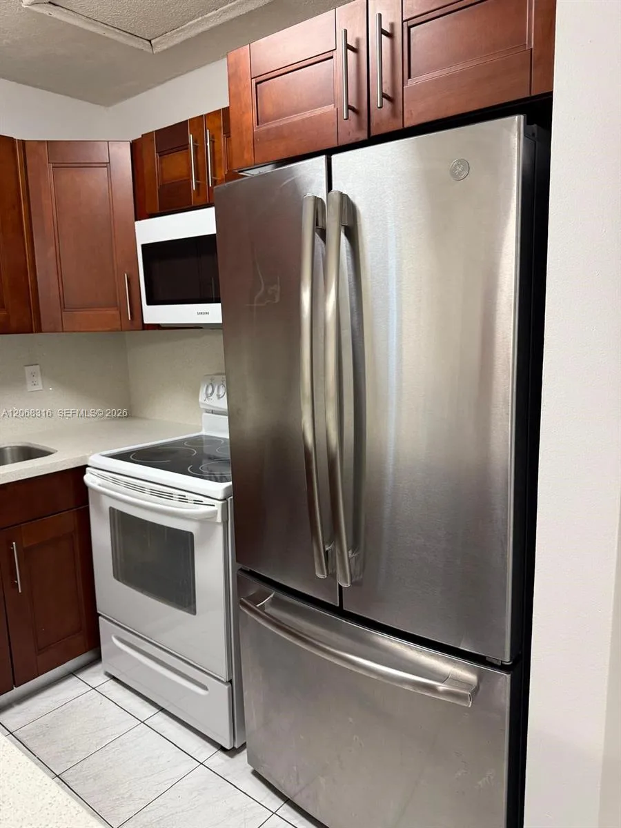 6540 W 26th Dr # 24-60, Hialeah, FL 33016 photo 4