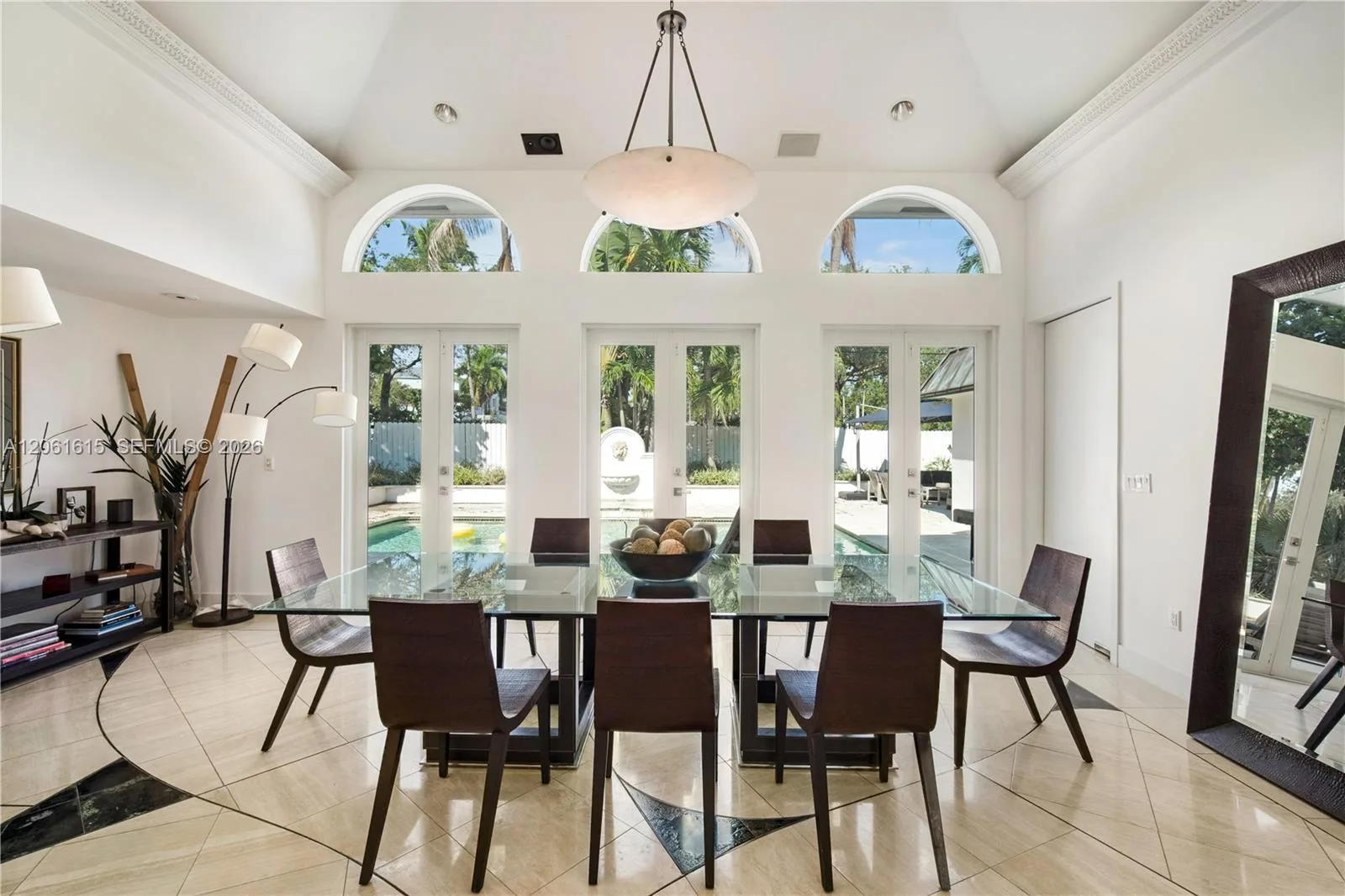 324 Caribbean Rd, Key Biscayne, FL 33149 photo 2
