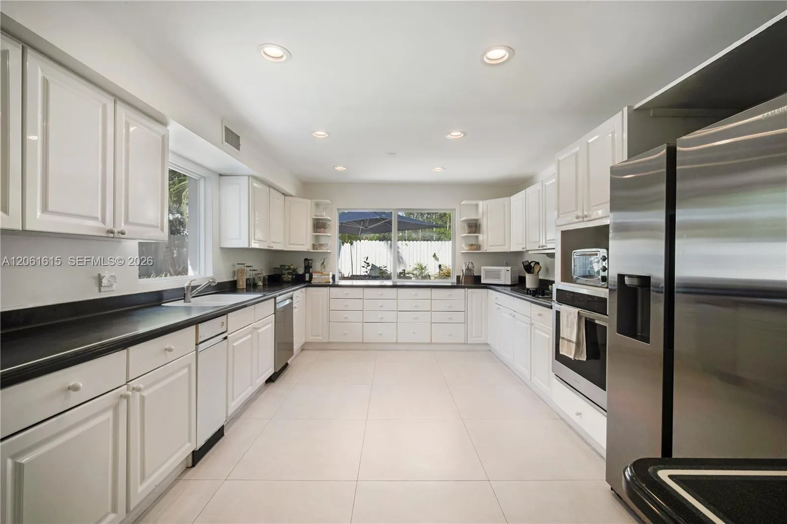 324 Caribbean Rd, Key Biscayne, FL 33149 photo 7