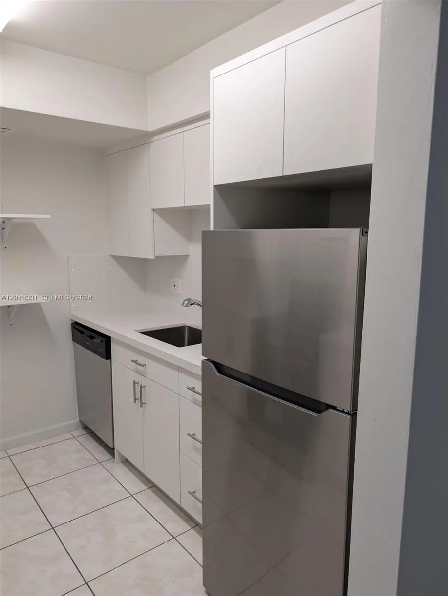 11855 NE 19th Dr # 46, North Miami, FL 33181 photo 2