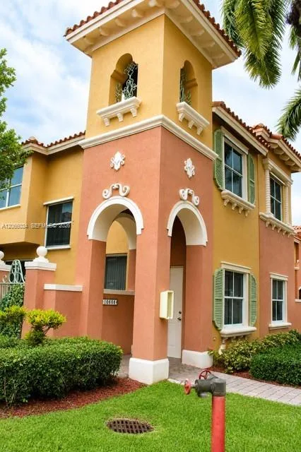 10666 SW 7th St # 2106, Pembroke Pines, FL 33025