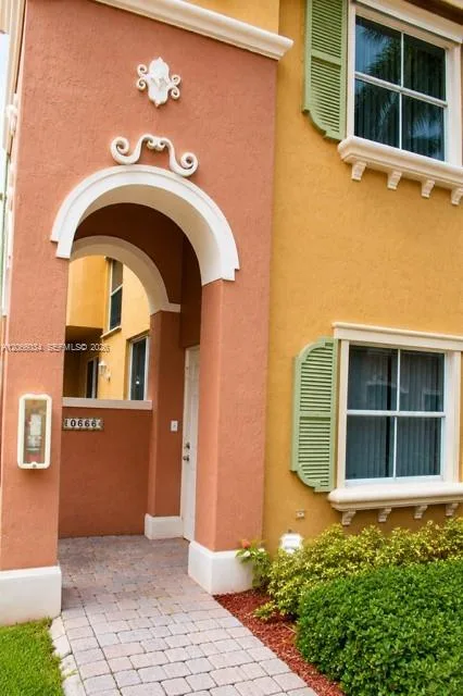 10666 SW 7th St # 2106, Pembroke Pines, FL 33025 — zdjęcie 2