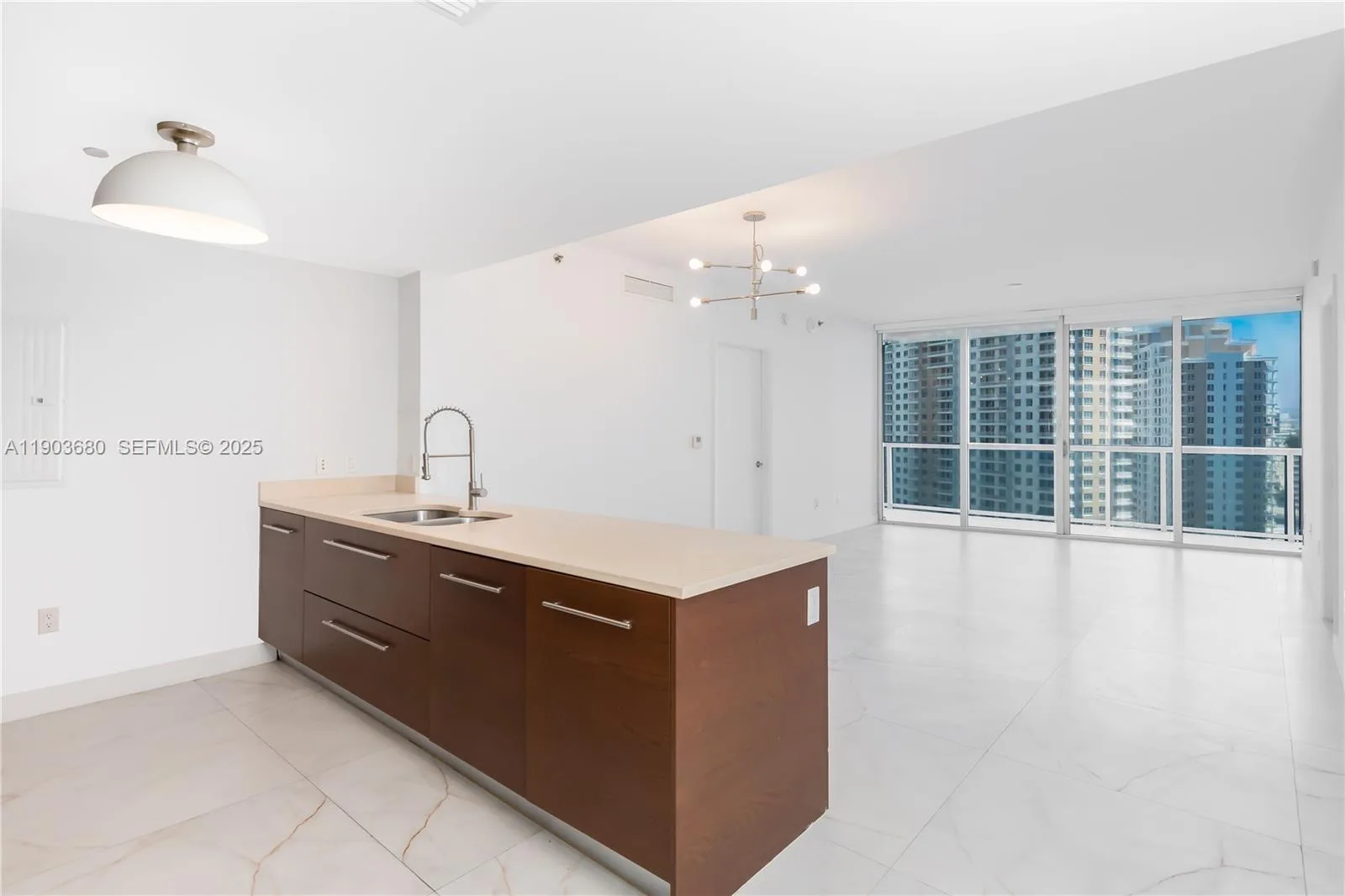 465 Brickell Ave # 1705, Miami, FL 33131 photo 4