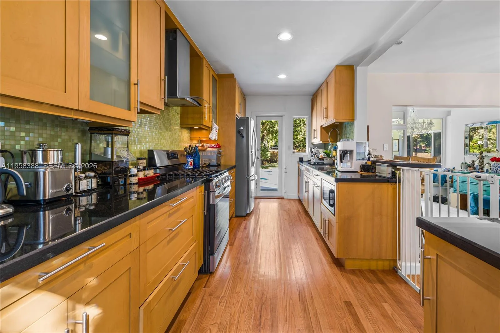Listing photo 7