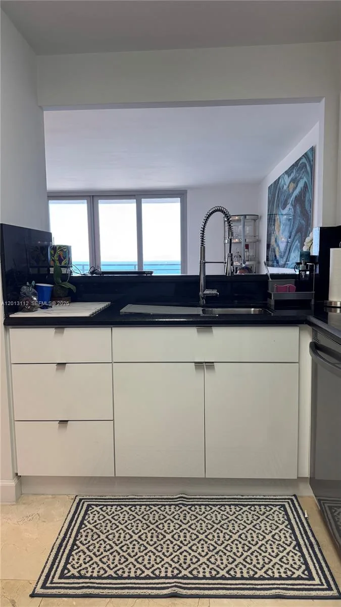 5555 Collins Ave # 14E, Miami Beach, FL 33140 photo 7