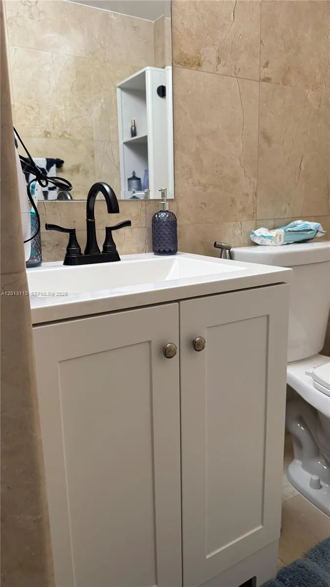5555 Collins Ave # 14E, Miami Beach, FL 33140 photo 9
