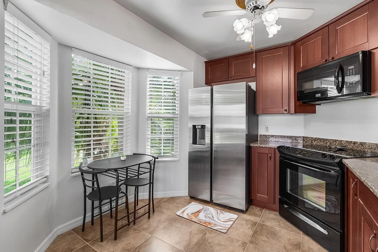 1965 Westminster Circle # 6, Vero Beach, FL 32966 photo 4