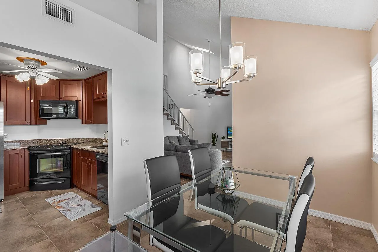 1965 Westminster Circle # 6, Vero Beach, FL 32966 photo 5