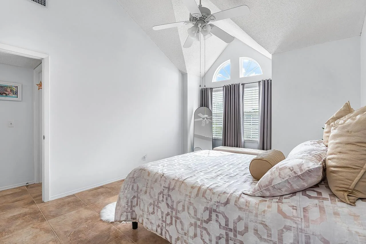 1965 Westminster Circle # 6, Vero Beach, FL 32966 photo 8