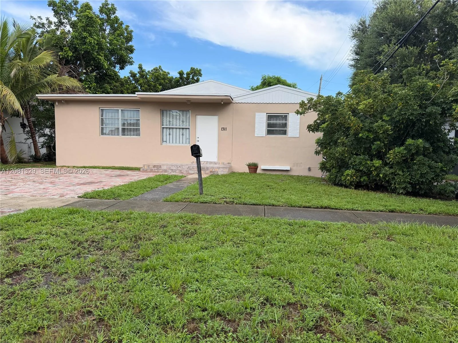 1311 NE NE 157 ST, North Miami Beach, FL 33162