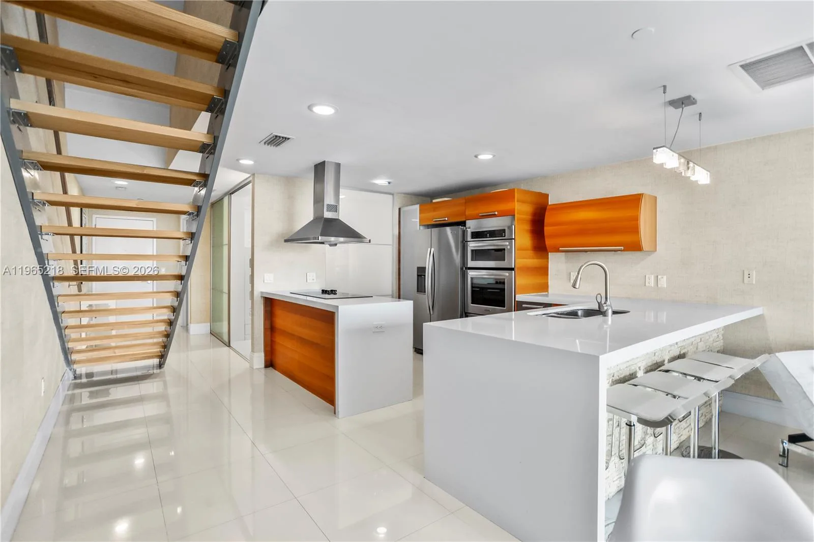2950 NE 188th St # 404, Aventura, FL 33180 photo 4