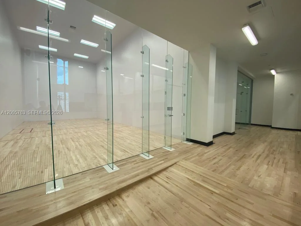851 NE 1st Ave # 3106, Miami, FL 33132 photo 5