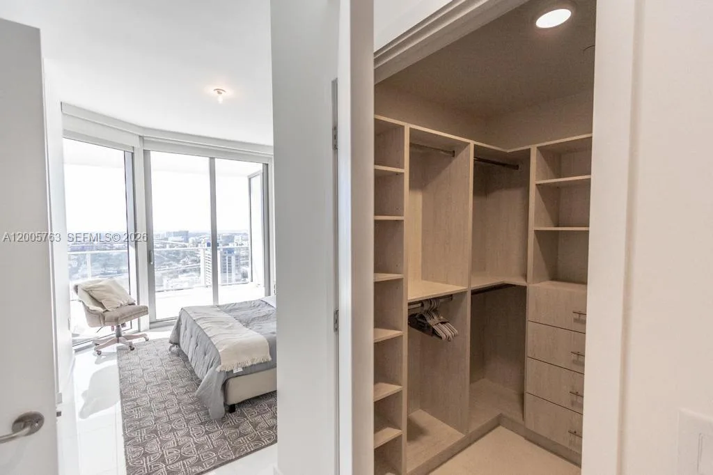 851 NE 1st Ave # 3106, Miami, FL 33132 photo 6