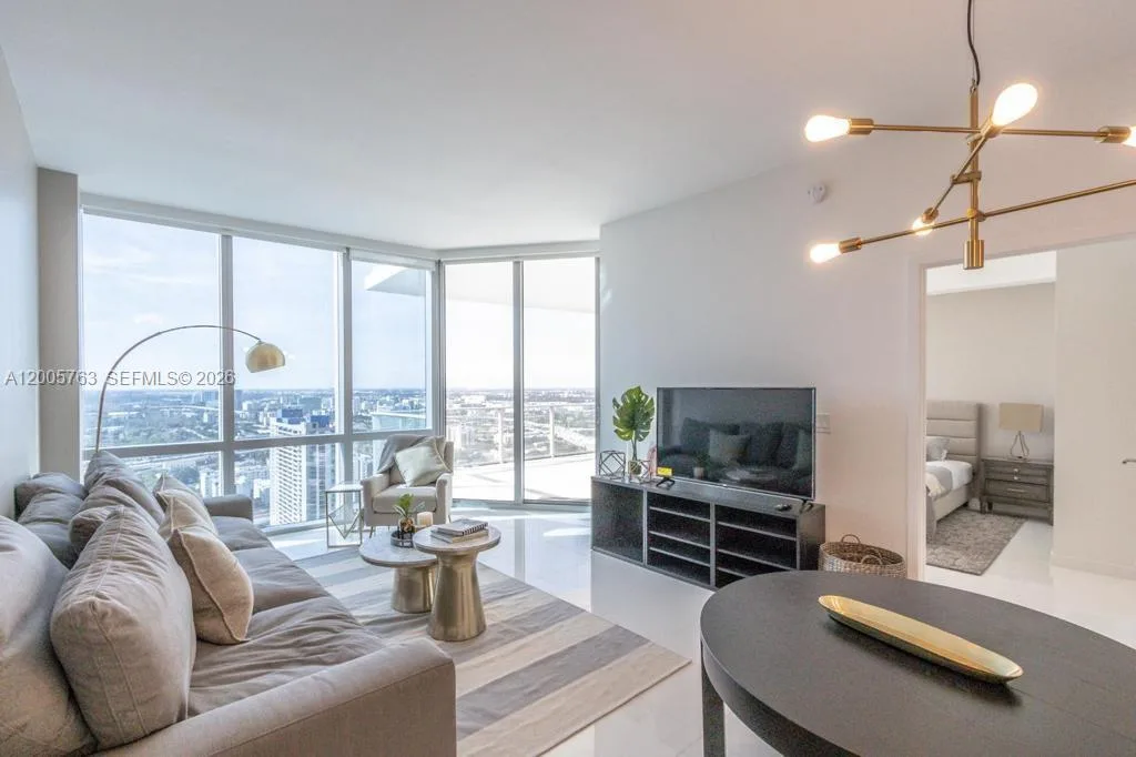 851 NE 1st Ave # 3106, Miami, FL 33132 photo 7