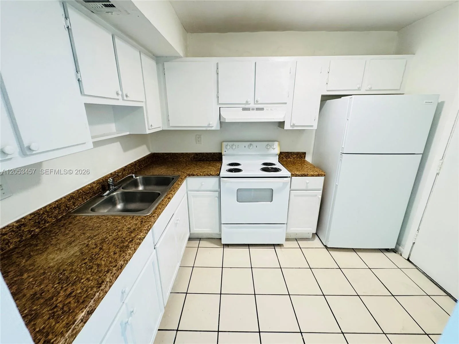 3610 NW 21st St # 205, Lauderdale Lakes, FL 33311 photo 3