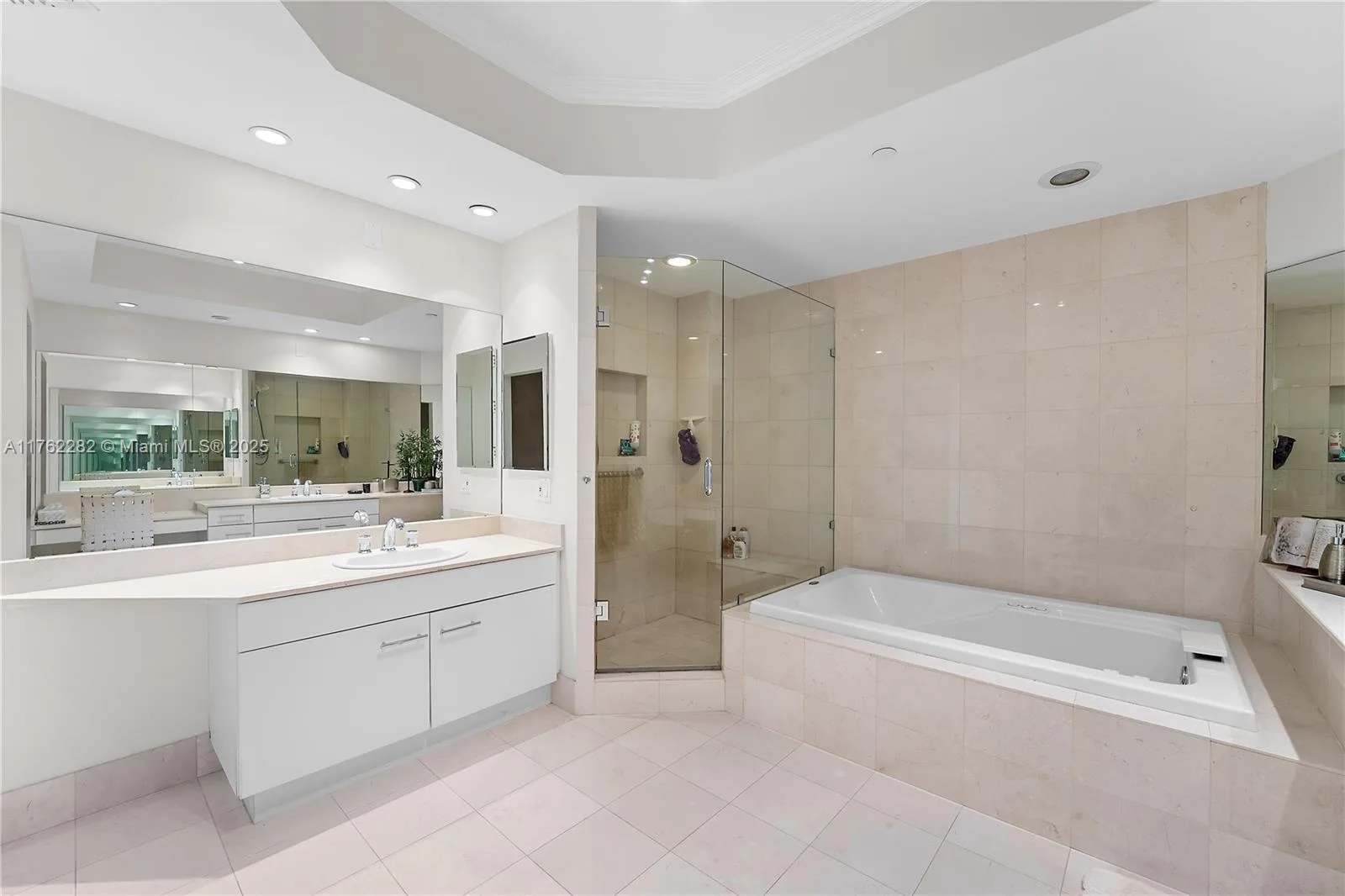 21150 Point Pl # 1102, Aventura, FL 33180 photo 11