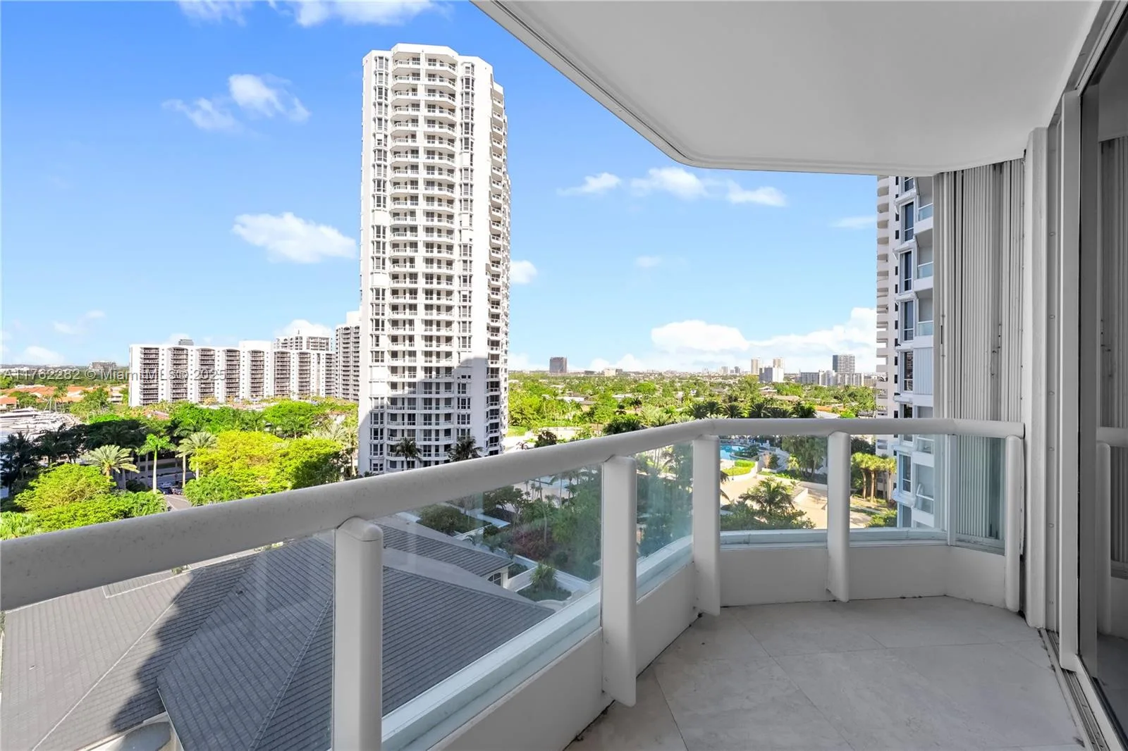 21150 Point Pl # 1102, Aventura, FL 33180 photo 9