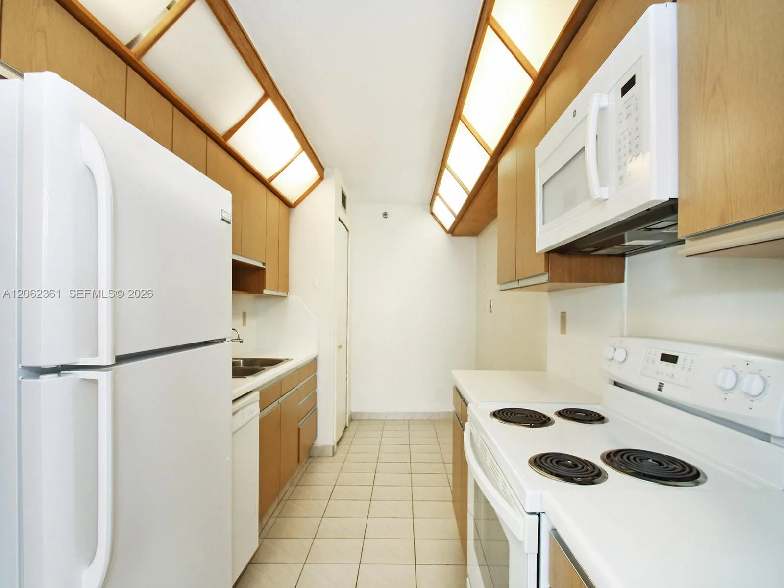 19355 Turnberry Way # 12C, Aventura, FL 33180 photo 7