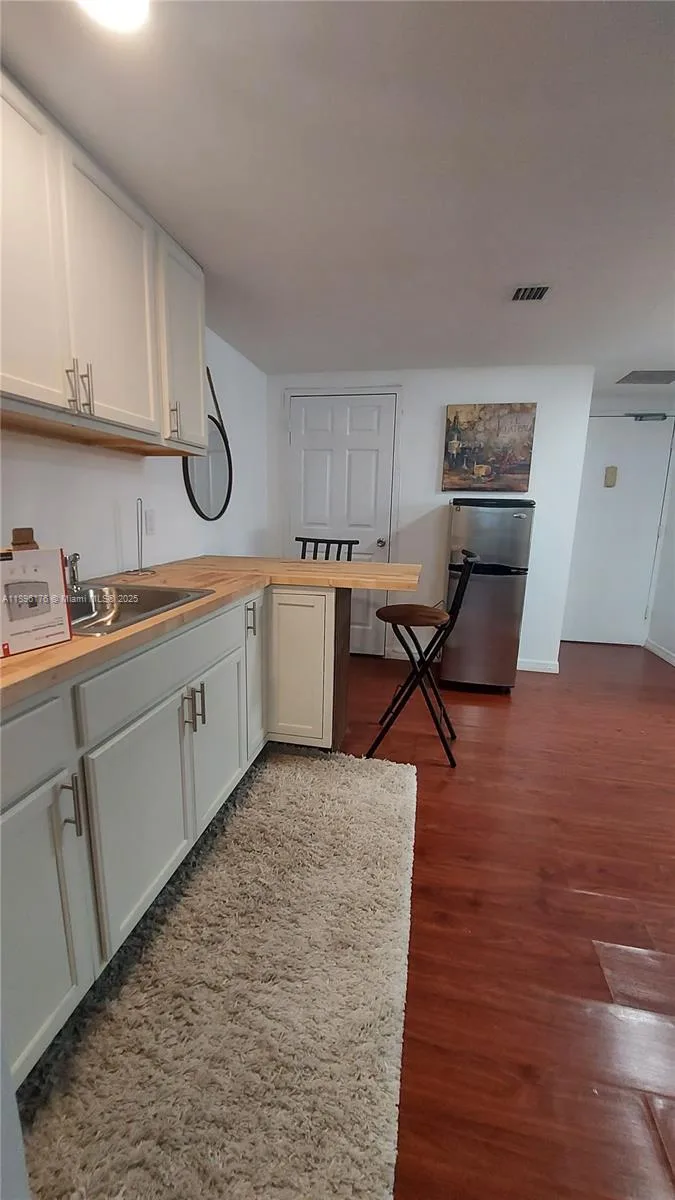 825 SE Brickell Bay Dr # 443, Miami, FL 33131 photo 3