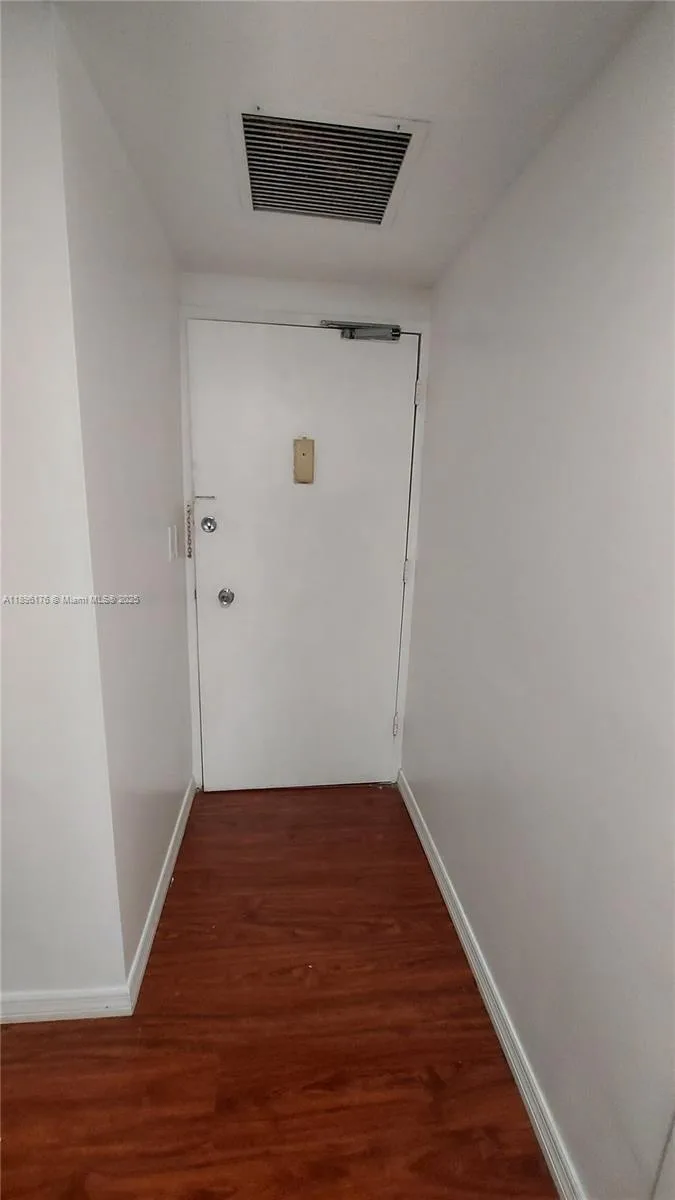825 SE Brickell Bay Dr # 443, Miami, FL 33131 photo 4
