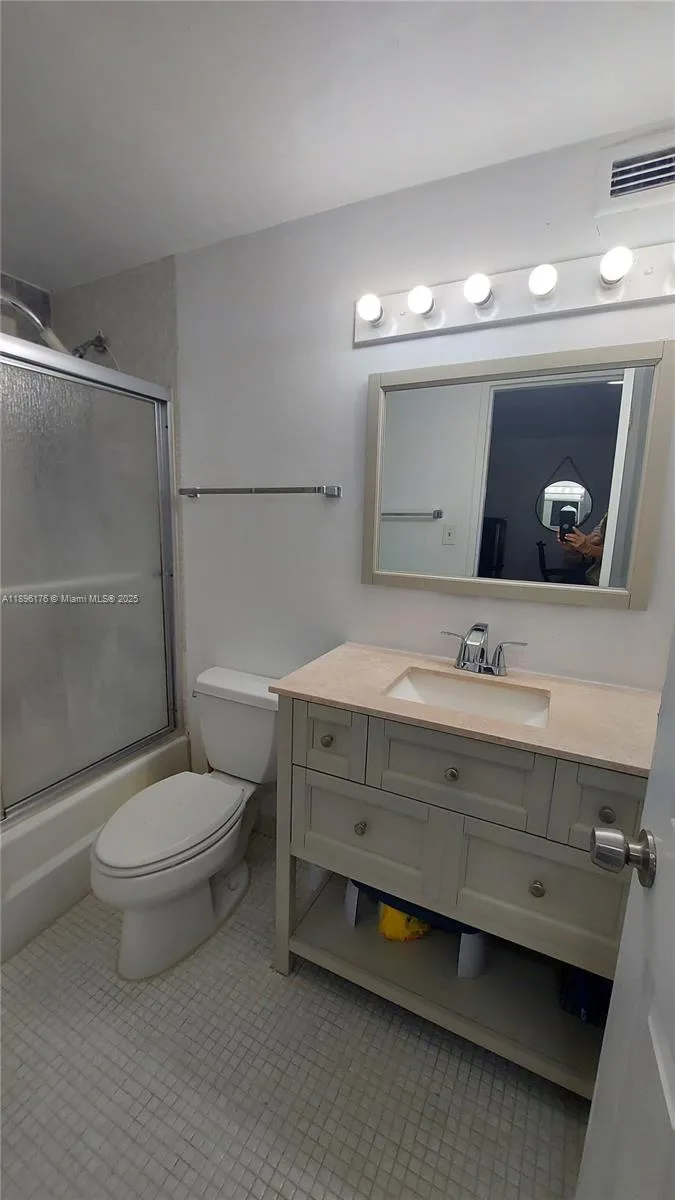 825 SE Brickell Bay Dr # 443, Miami, FL 33131 photo 8