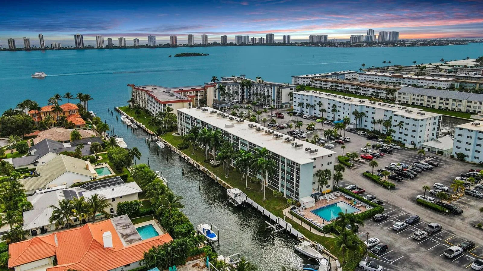 109 Paradise Harbour Boulevard # 409, North Palm Beach, FL 33408