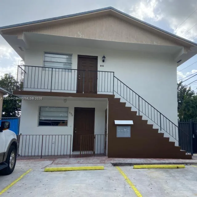 642 E 2nd Ave # B, Hialeah, FL 33010