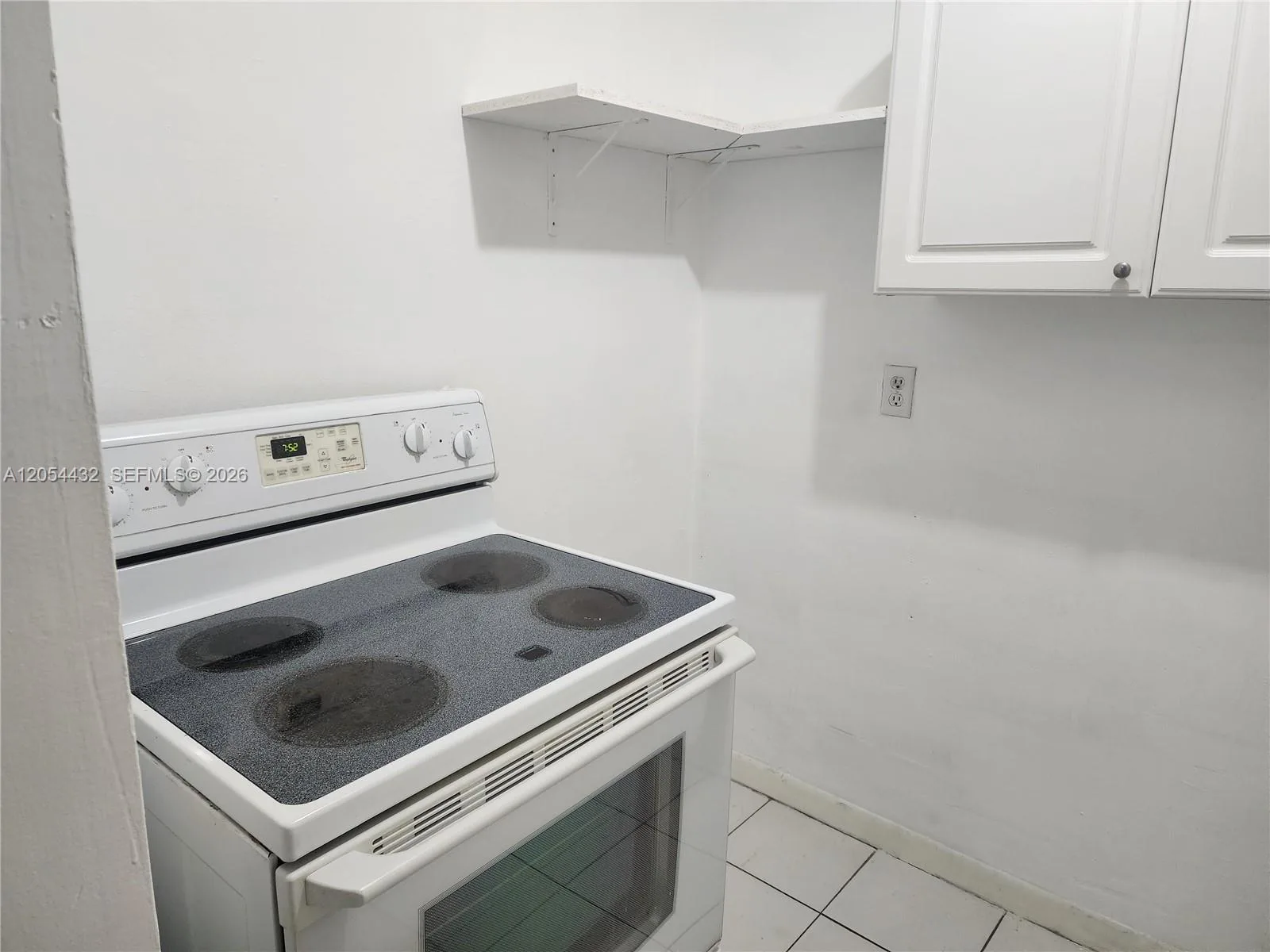 642 E 2nd Ave # B, Hialeah, FL 33010 photo 8