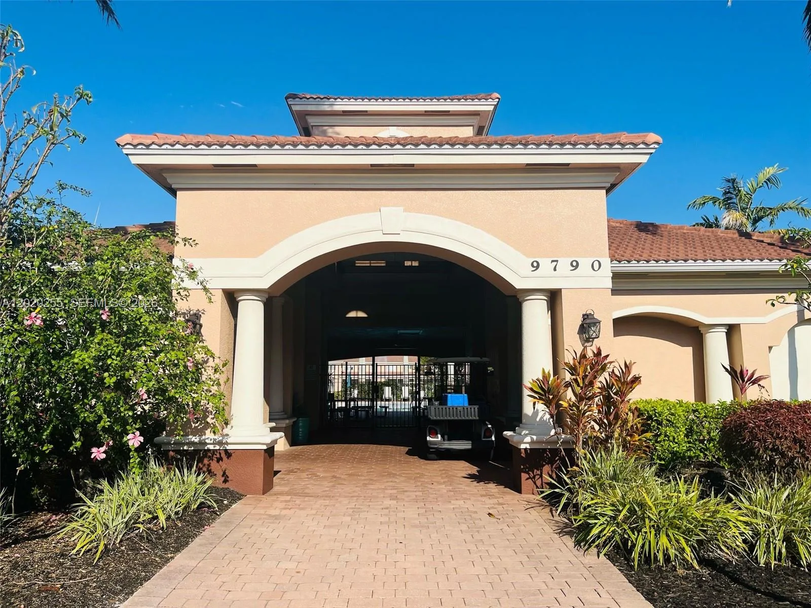 9620 Roundstone CIR, Other City - In The State Of Florida, FL 33967 photo 12
