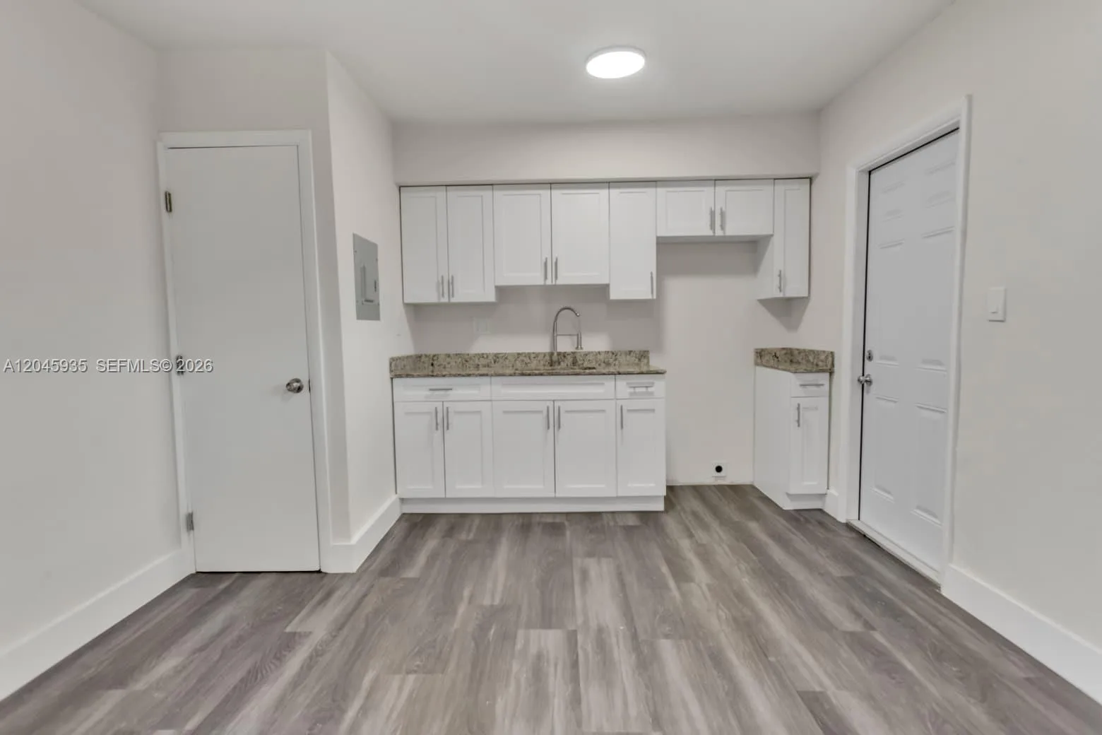 1430 NW 2nd Ave # 4, Florida City, FL 33034 photo 3
