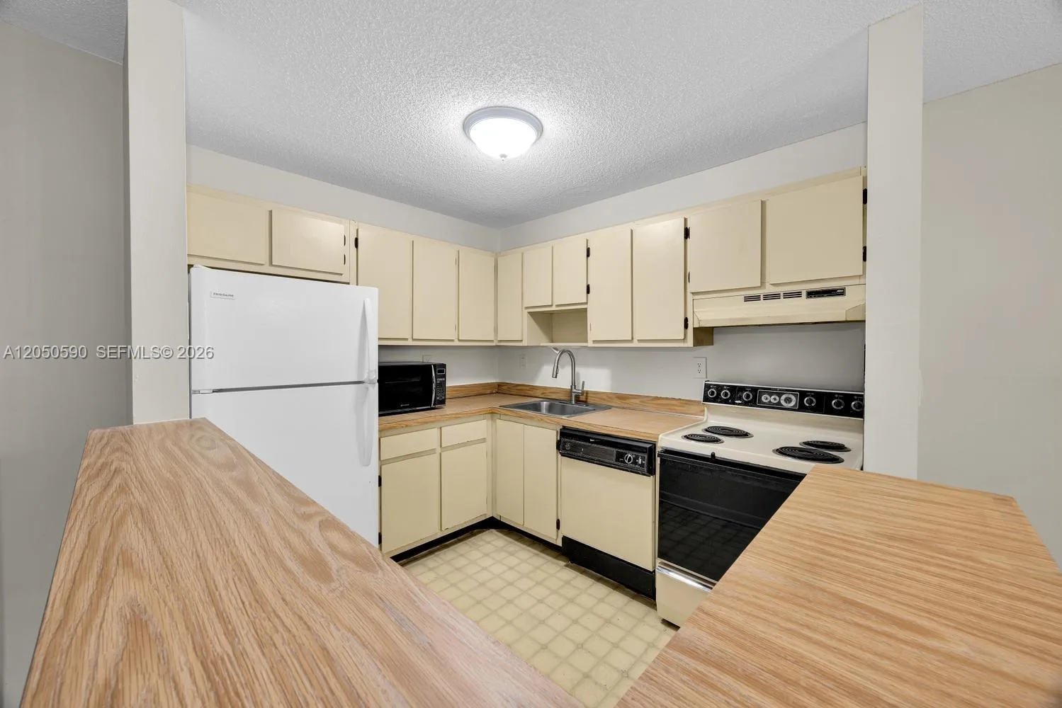 9711 Hammocks Blvd # 108-K, Miami, FL 33196 photo 3