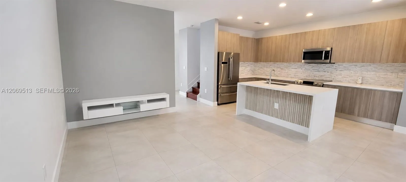 10219 NW 72nd Ter, Doral, FL 33178 photo 2