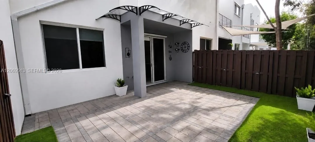 10219 NW 72nd Ter, Doral, FL 33178 photo 3