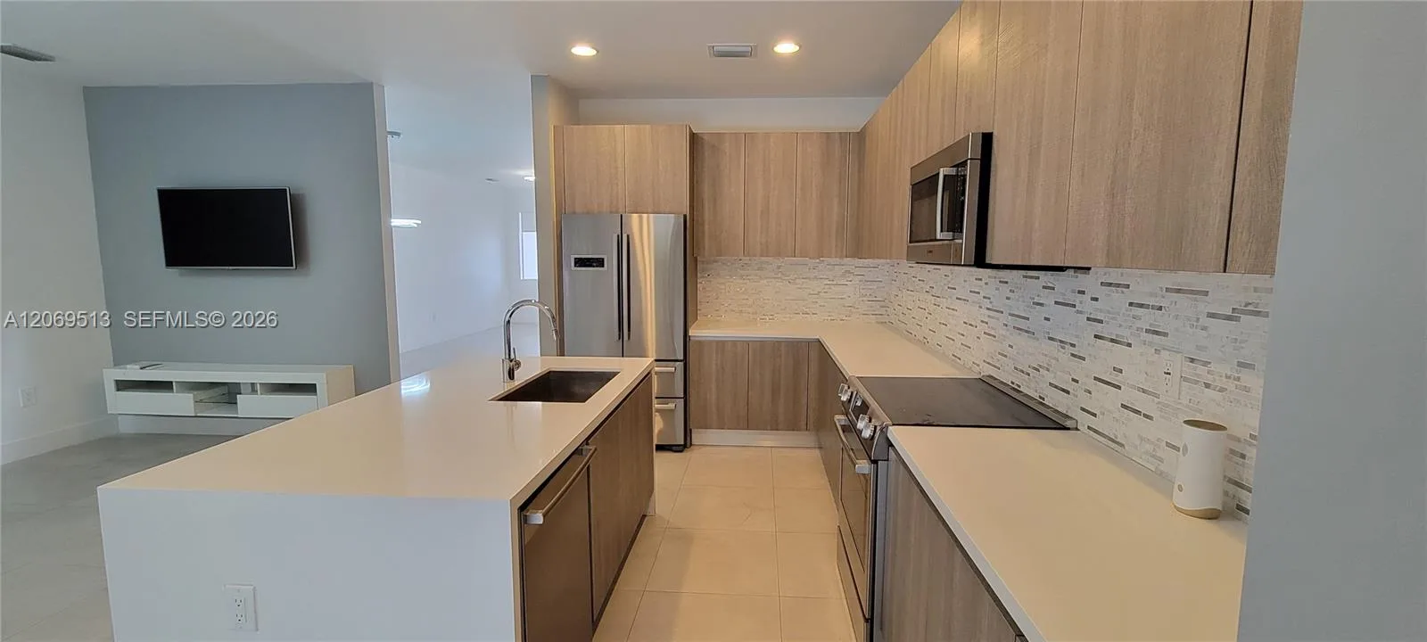 10219 NW 72nd Ter, Doral, FL 33178 photo 5
