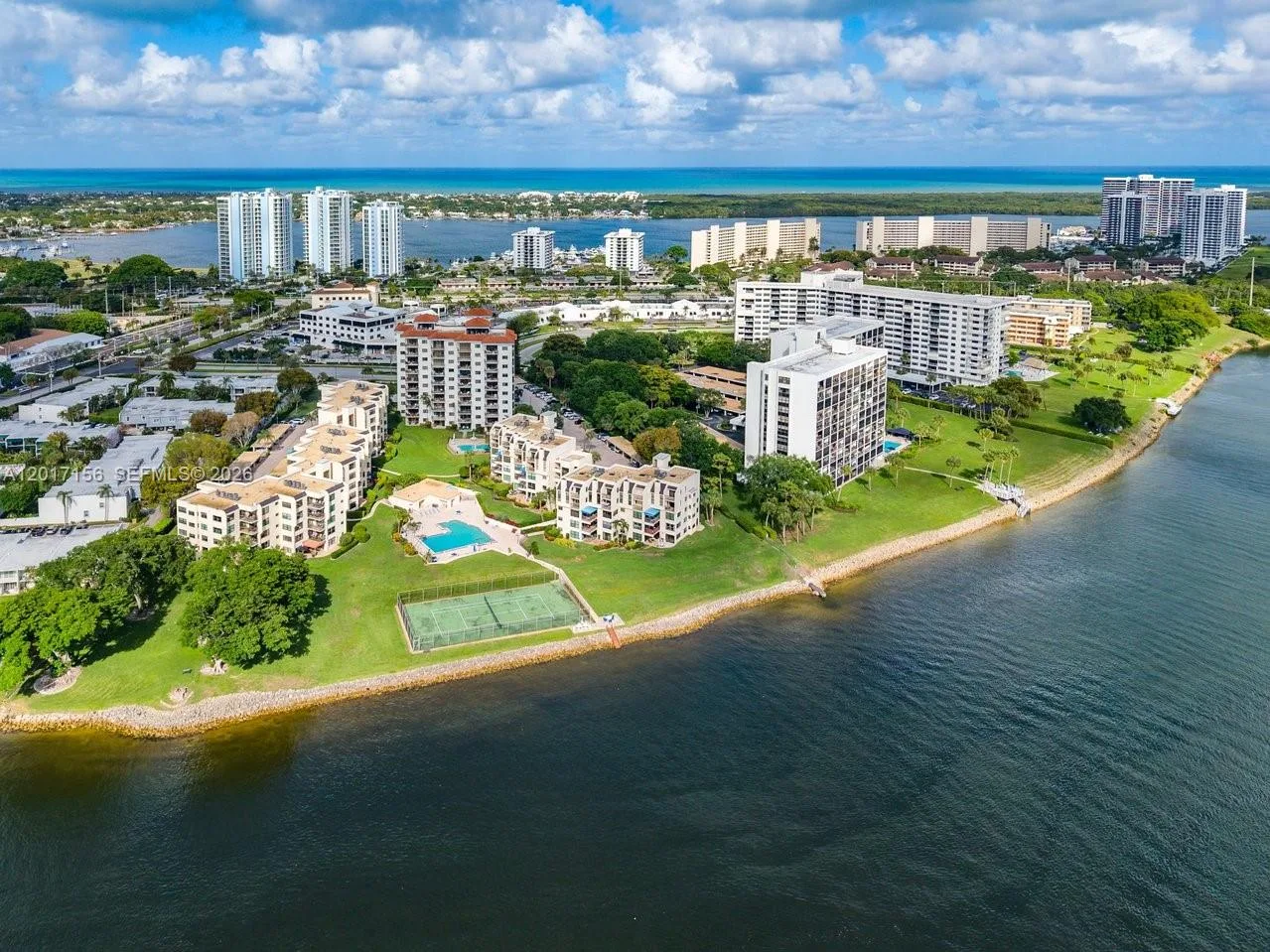 364 Golfview Rd # 505, North Palm Beach, FL 33408