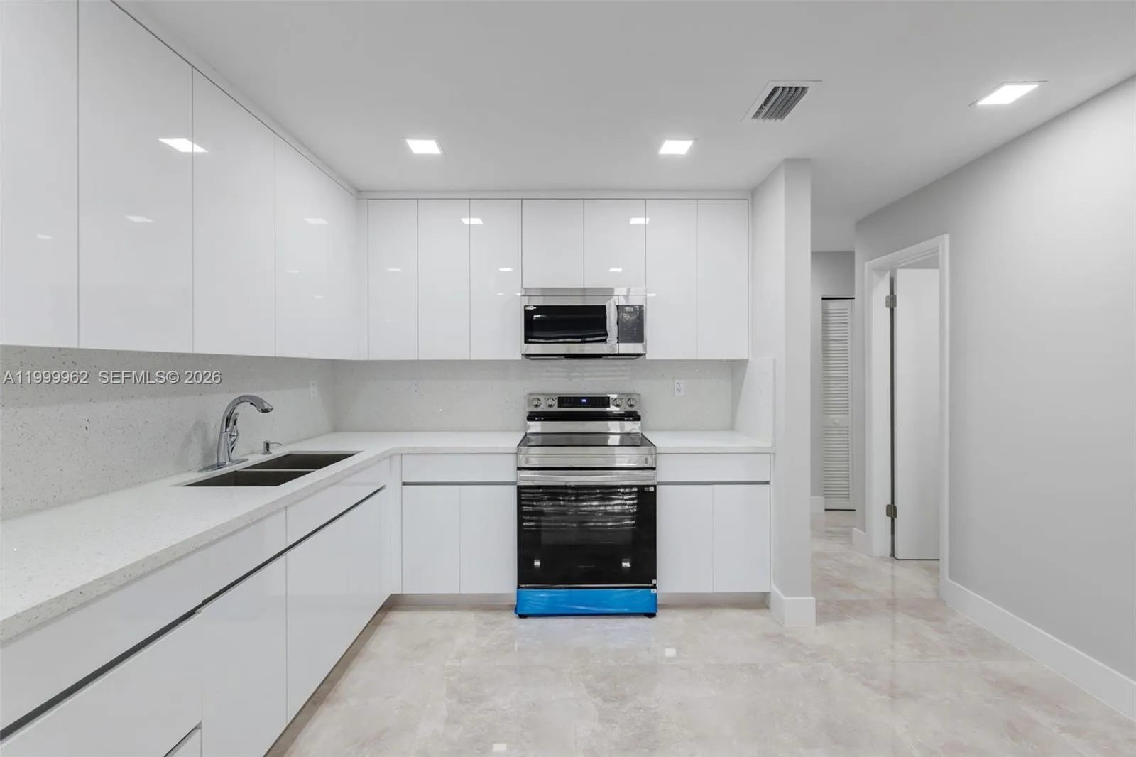 15685 SW 82nd Cir Ln # 28, Miami, FL 33193 photo 12