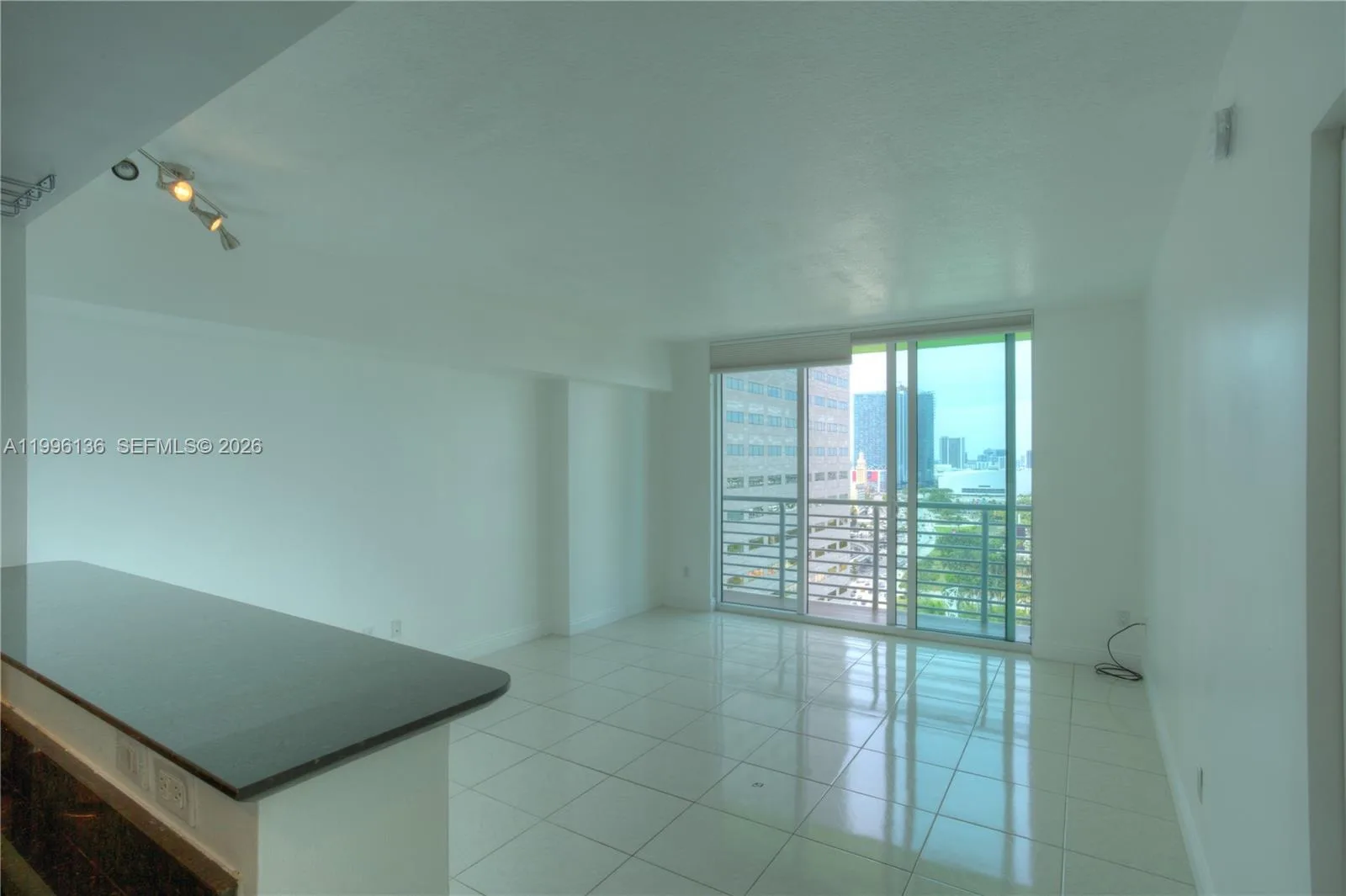 325 S Biscayne Blvd # 2320, Miami, FL 33131 photo 2