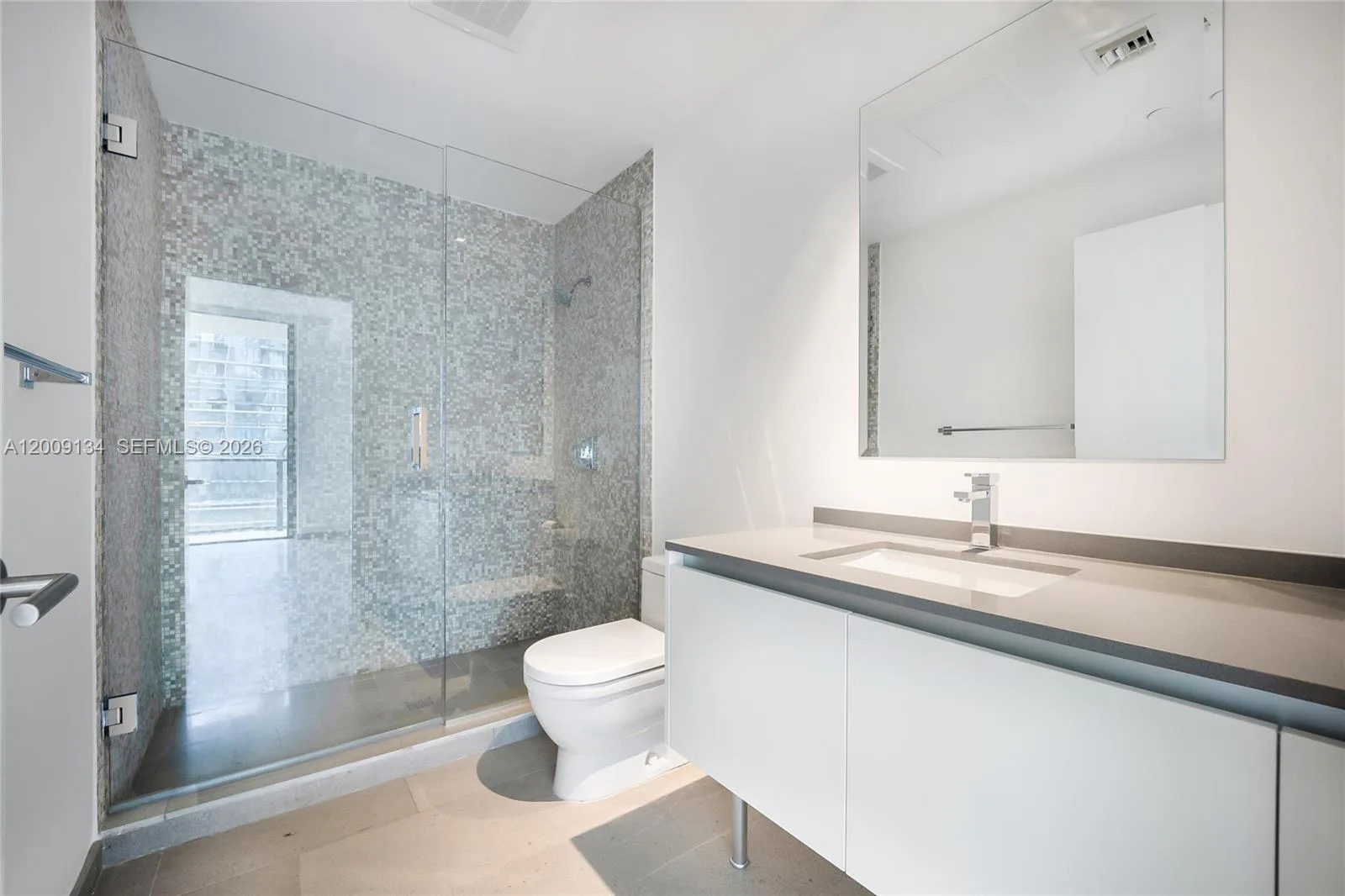 88 SW 7th St # 1009, Miami, FL 33130 photo 9