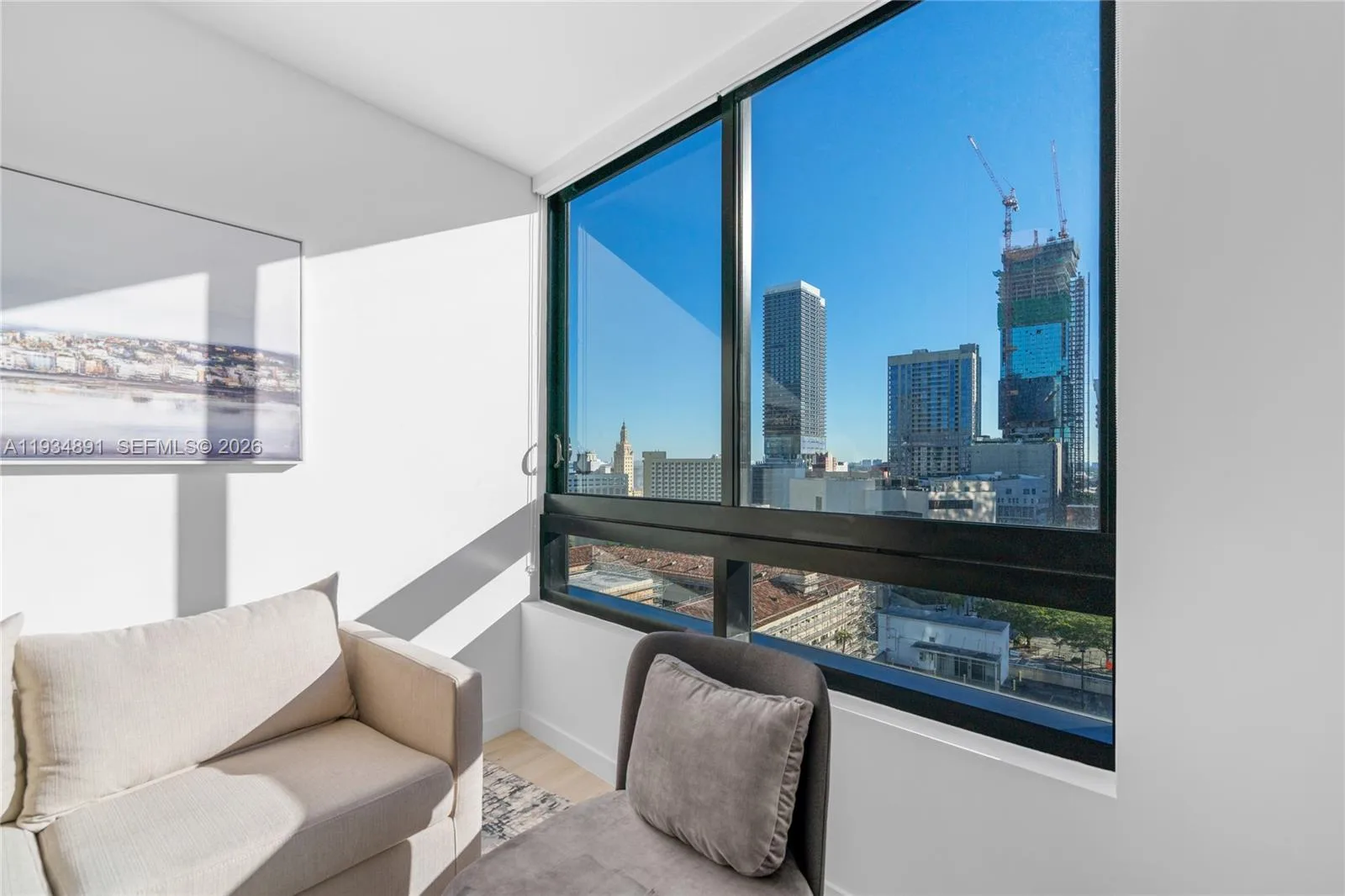 225 N Miami Ave # 1405, Miami, FL 33132 photo 5
