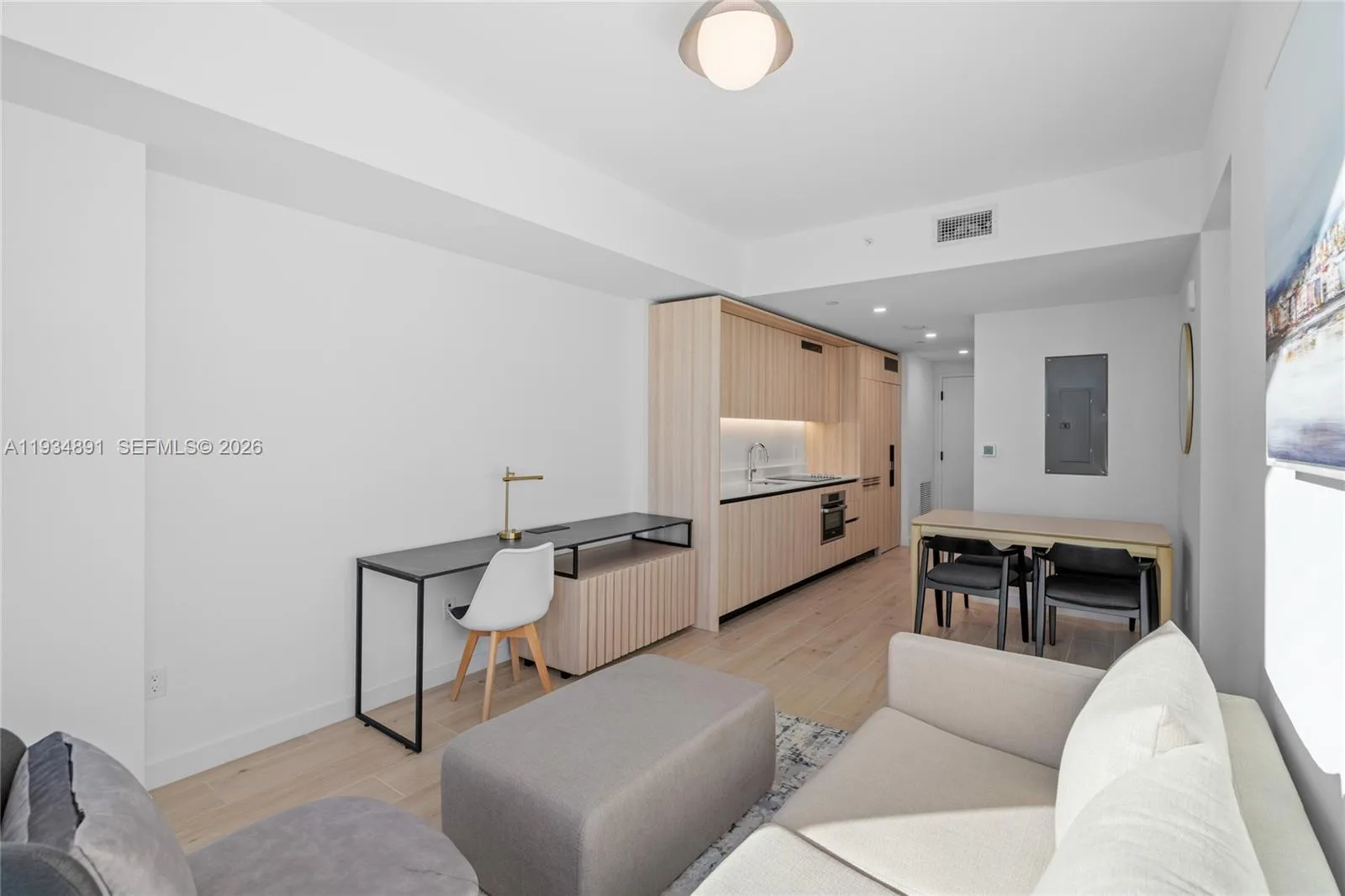 225 N Miami Ave # 1405, Miami, FL 33132 photo 6