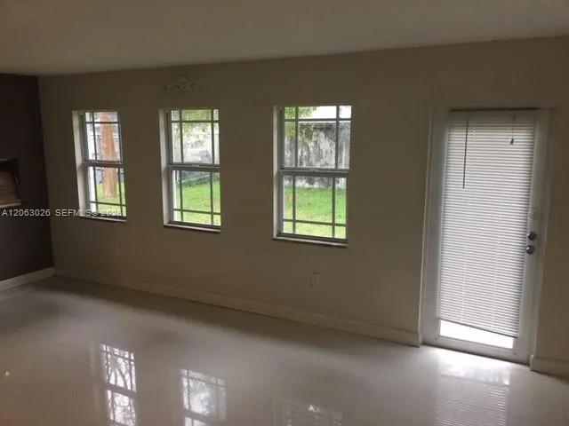 7521 NW 23rd St, Sunrise, FL 33313 photo 10