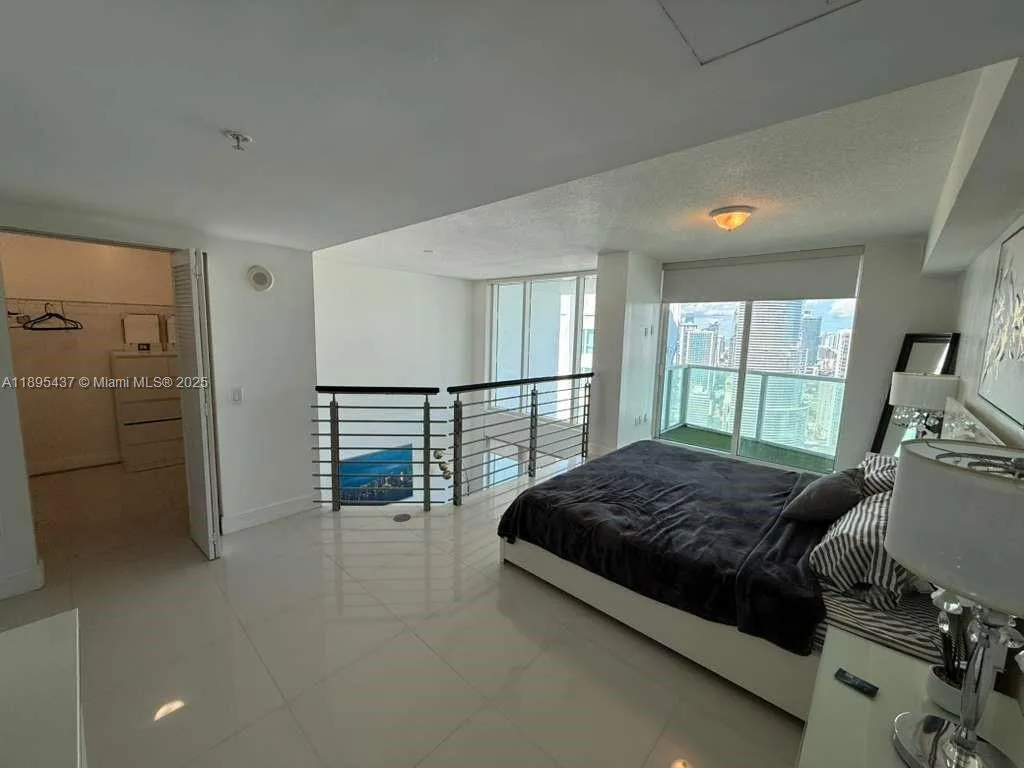 41 SE 5th St # 2307, Miami, FL 33131 photo 13