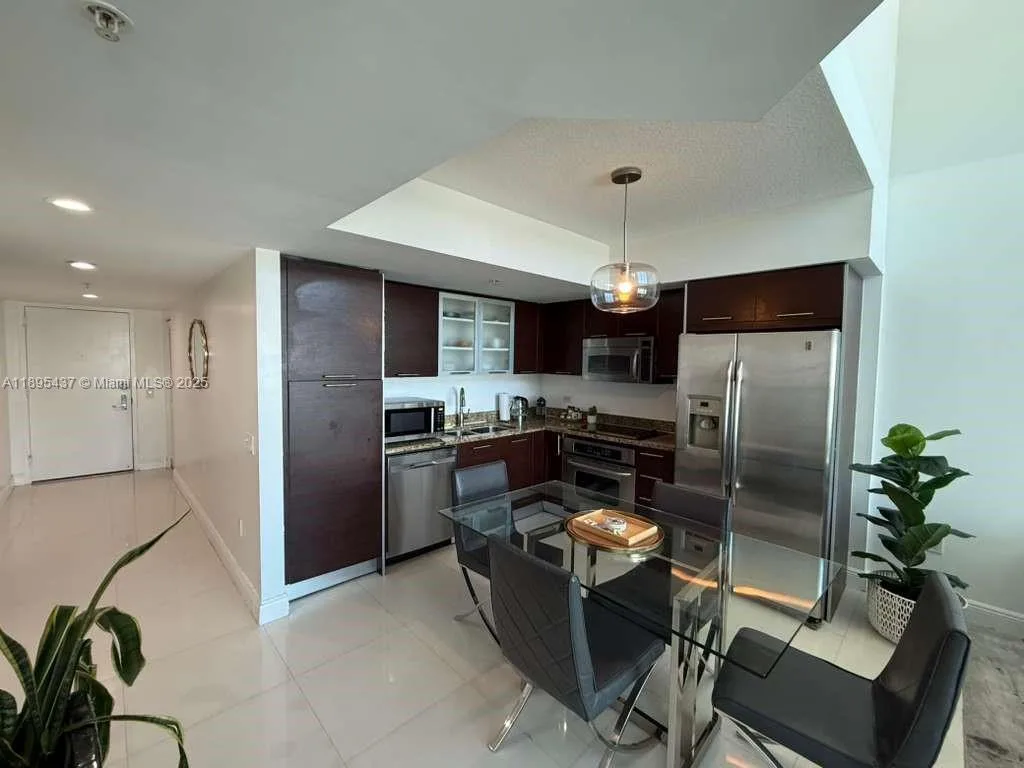 41 SE 5th St # 2307, Miami, FL 33131 photo 6