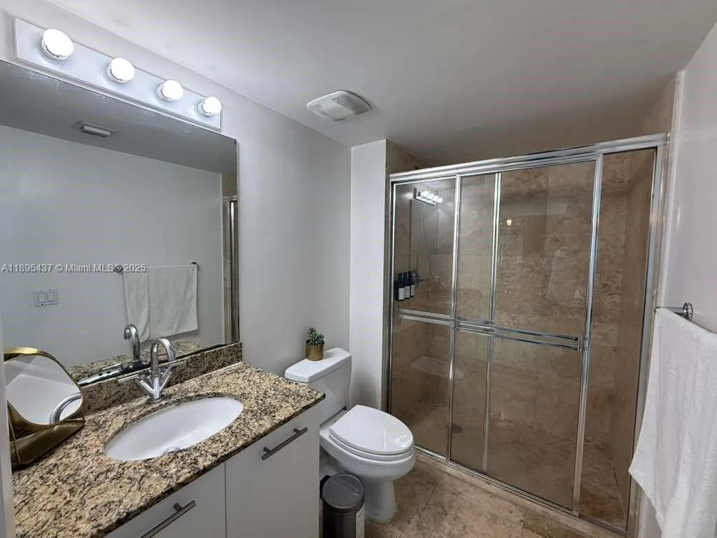 41 SE 5th St # 2307, Miami, FL 33131 photo 8
