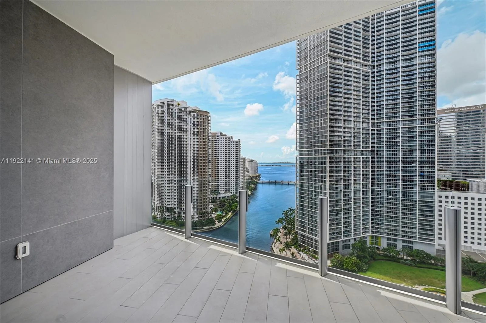 300 S Biscayne Boulevard Way # 1907W, Miami, FL 33131