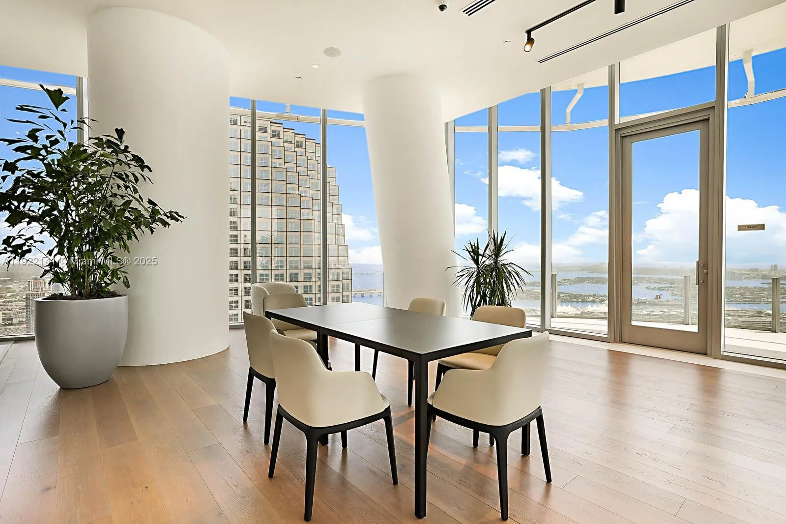 300 S Biscayne Boulevard Way # 1907W, Miami, FL 33131 photo 13